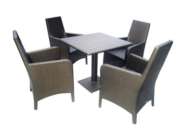 Altezza Dining Set